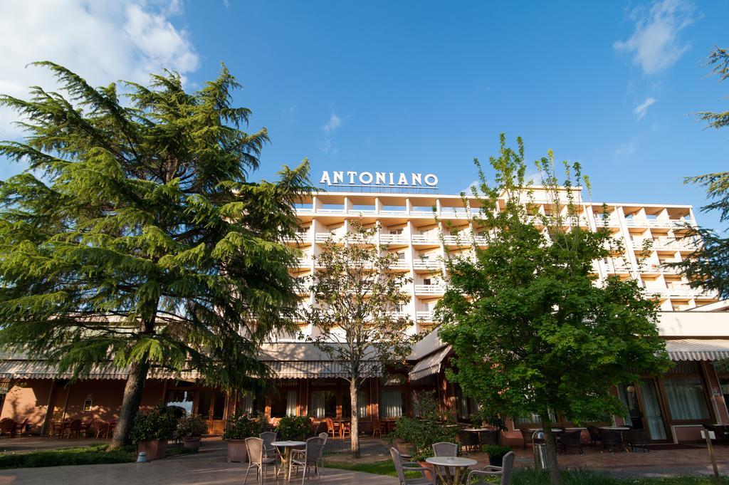 Hotel Terme Antoniano Montegrotto Terme Exterior foto